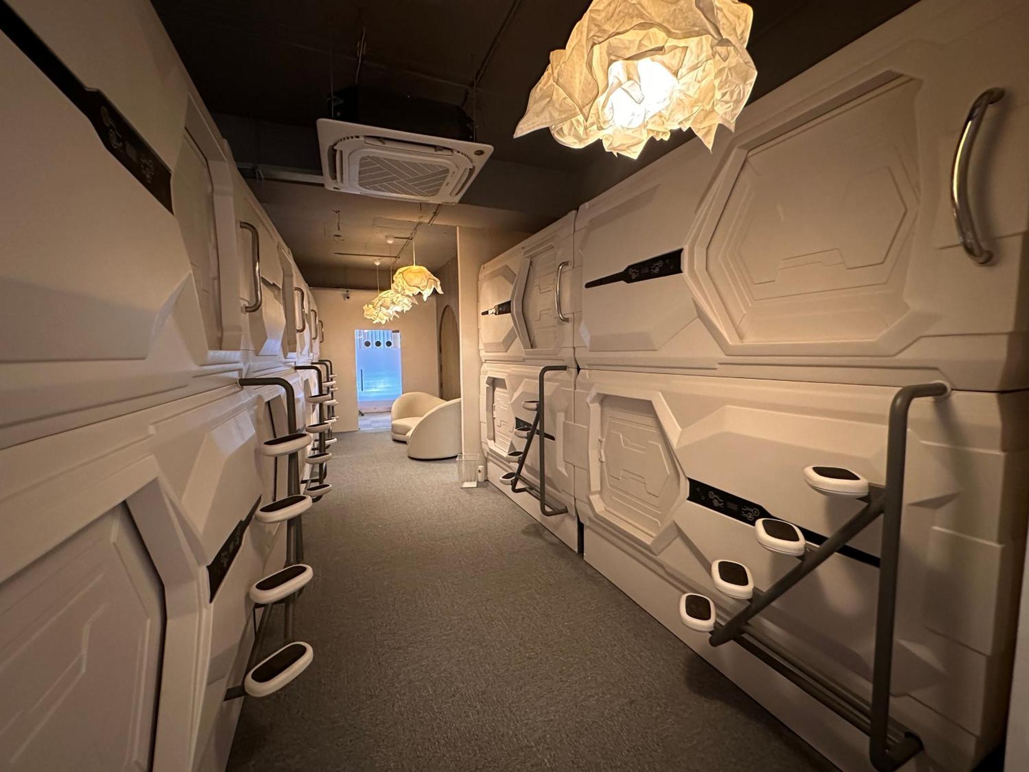 ホテル Blr Pods バンガロール エクステリア 写真