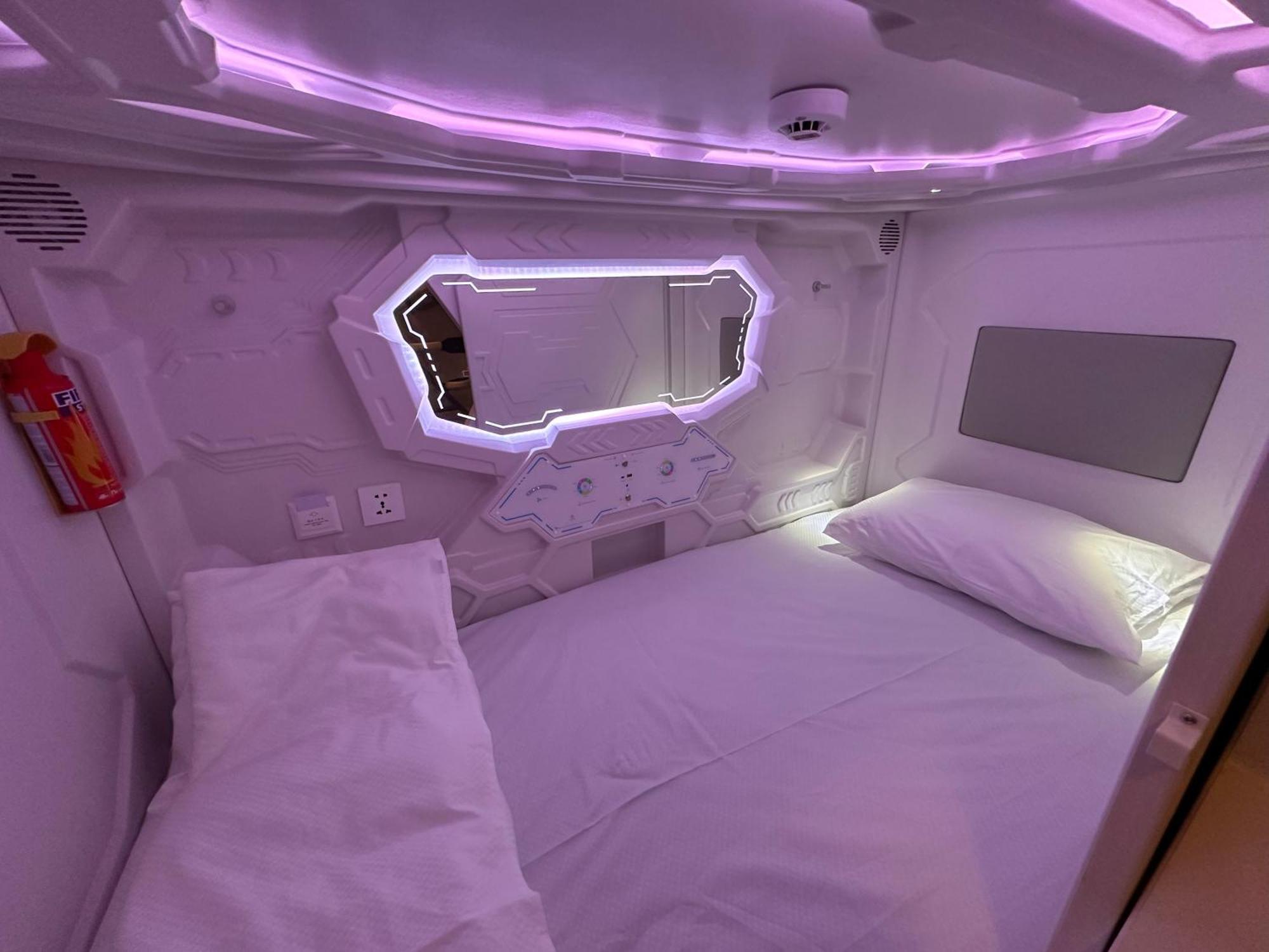 ホテル Blr Pods バンガロール エクステリア 写真
