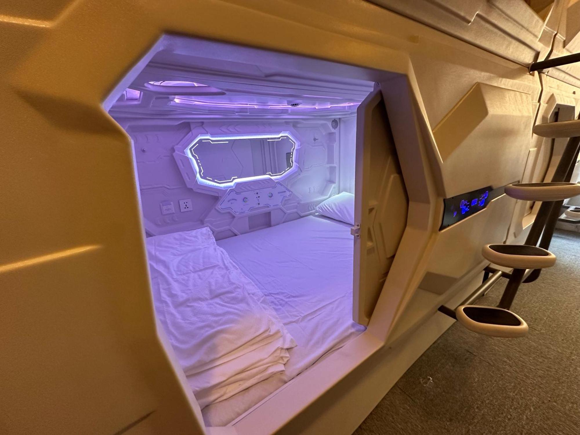 ホテル Blr Pods バンガロール エクステリア 写真